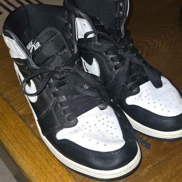 Air Jordan Retro I Mid - Picture 2 of 6